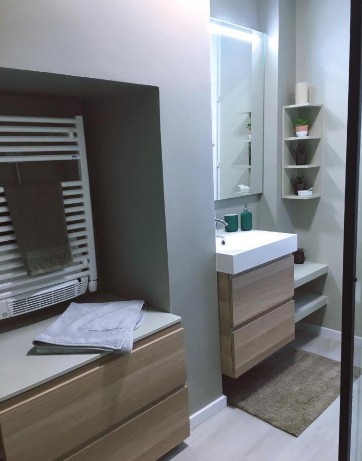 Passage Du Saumon Apartment มองตริชาด์ ภายนอก รูปภาพ