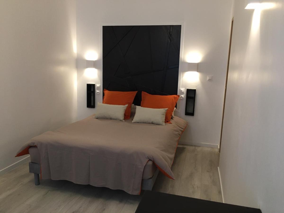 Passage Du Saumon Apartment มองตริชาด์ ภายนอก รูปภาพ